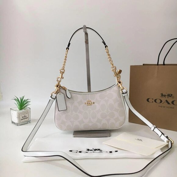 Coach Teri Shoulder Bag In Signature Canvas NWT - Picture 1 of 8